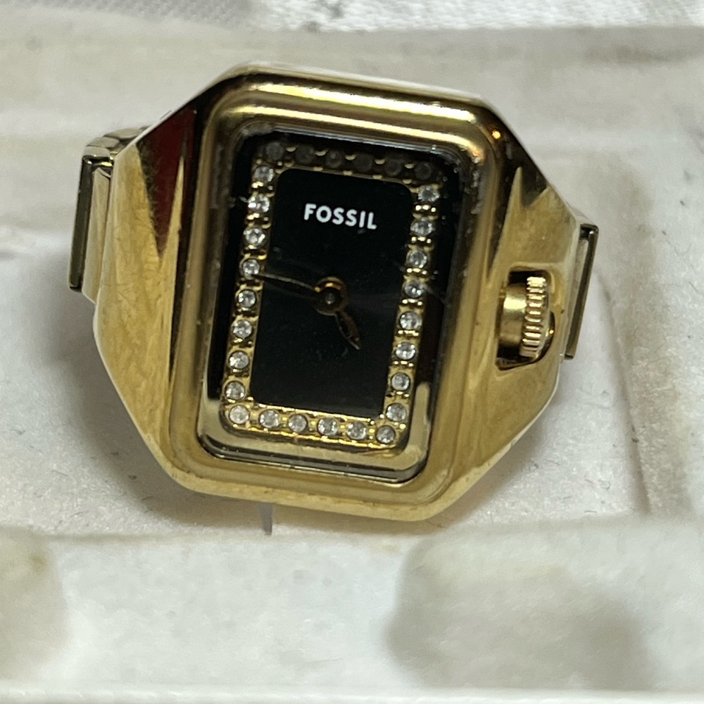 Vintage Fossil watch ring - Picture 3 of 5